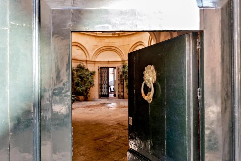 Casa Vacanze De Mari Лечче Экстерьер фото